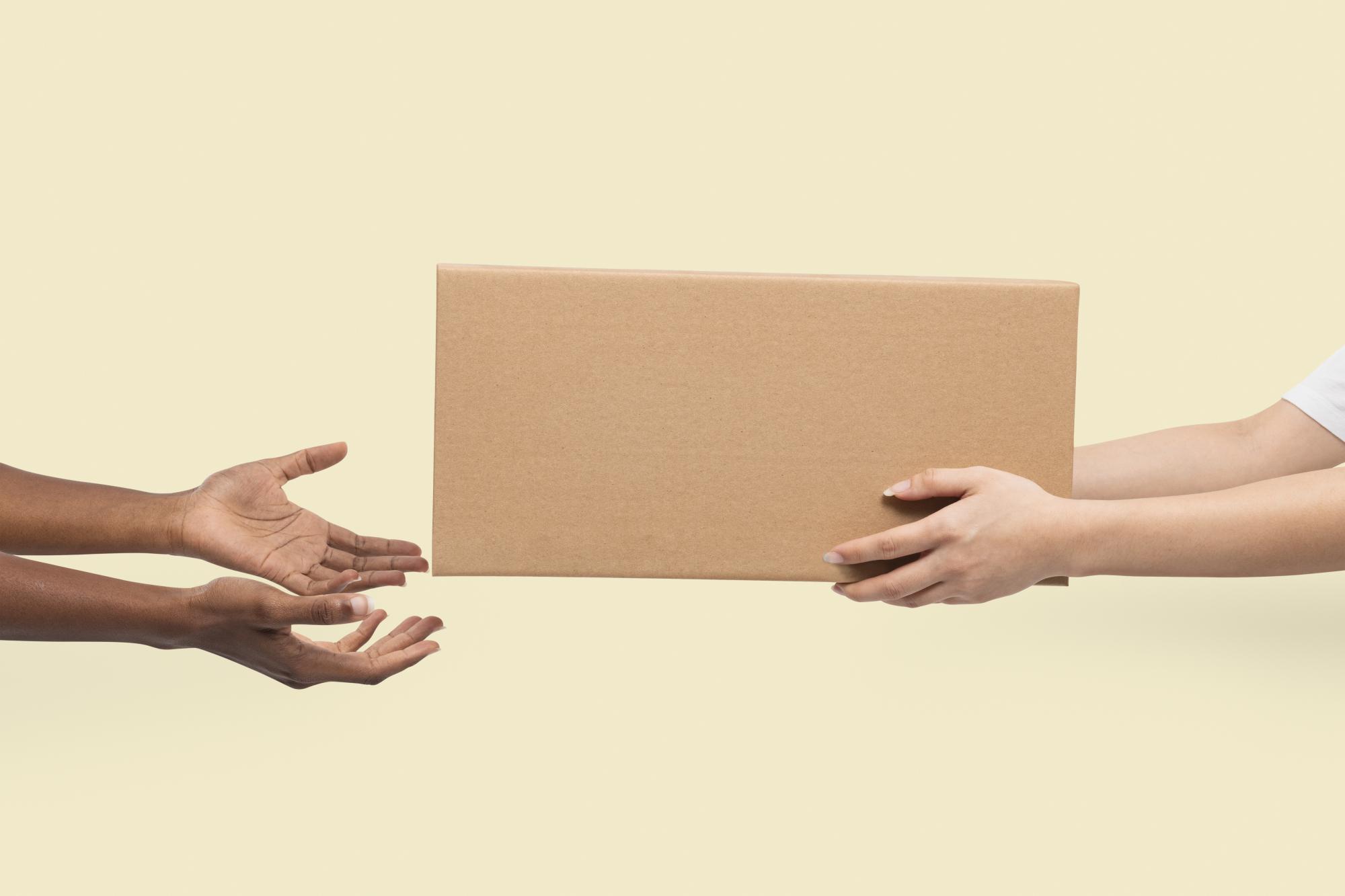  paper-box-packaging-for-delivery-concept